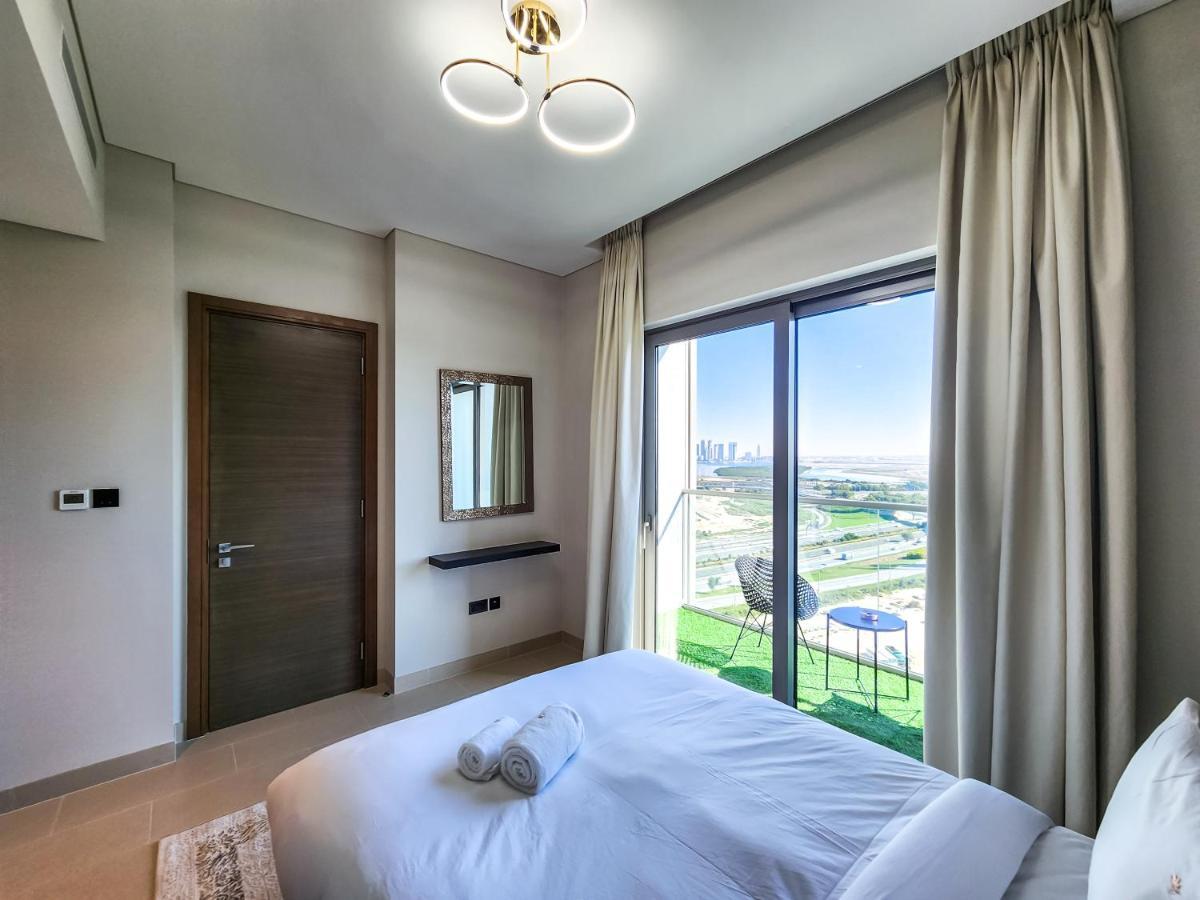 Stay By Latinem Luxury 2Br Holiday Home Cv B1614 Near Burj Khalifa Dubái Exterior foto